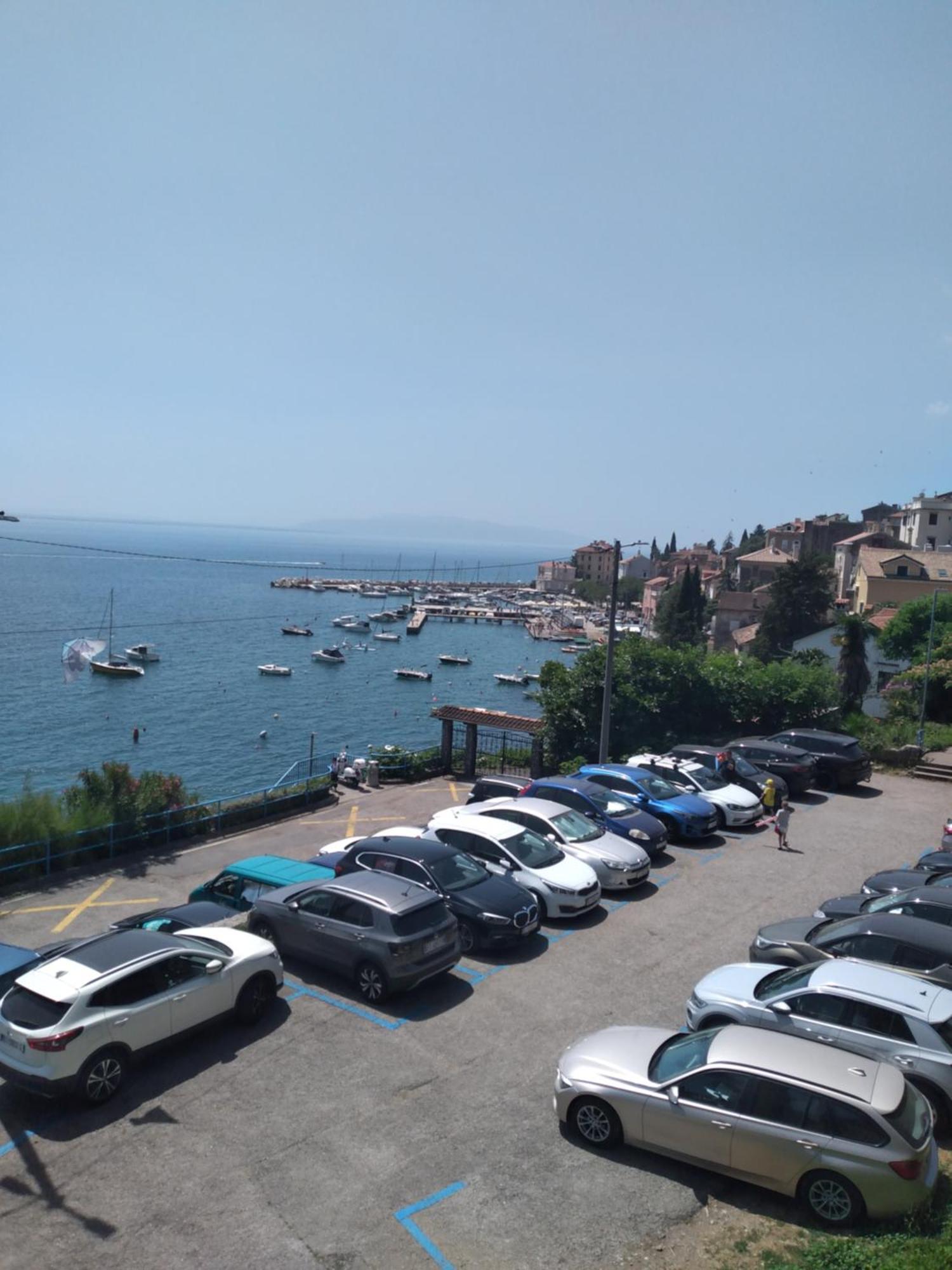 Zlatko , Steps To The Sea Apartment Opatija